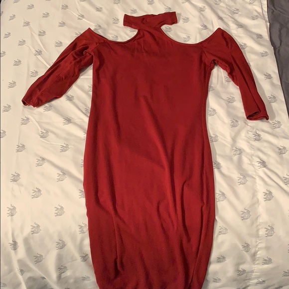 Heart & Hips Dresses & Skirts - 🎉final price 🎉 Red 3/4 sleeve choker dress